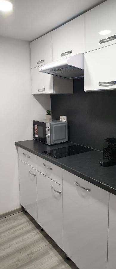 Belvarosi Apartman 2 Apartment Мисколк Екстериор снимка