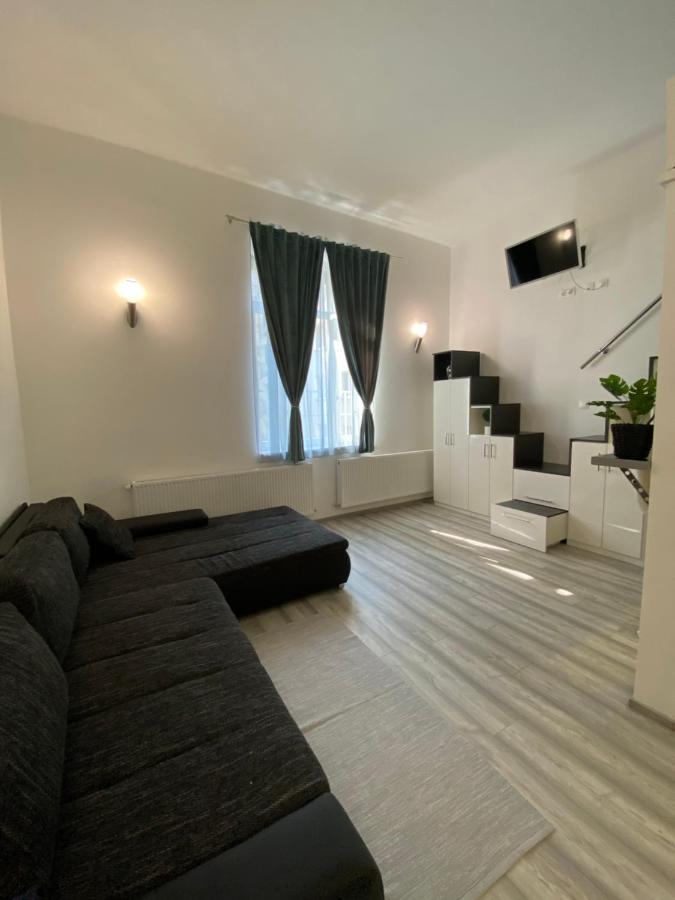 Belvarosi Apartman 2 Apartment Мисколк Екстериор снимка