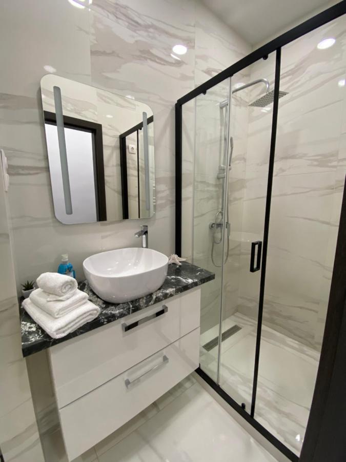 Belvarosi Apartman 2 Apartment Мисколк Екстериор снимка